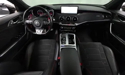 Kia Stinger 2023, 60237 км, за 22252.86 USD - фото 7