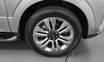 Kia Mohave 2023, 6171 км, за 25551.75 USD