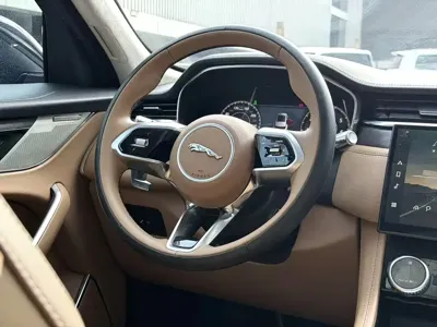 Jaguar F-Pace 2023, 20000 км, за 27144.68 USD - фото 7