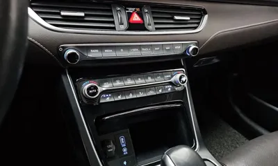 Hyundai Grandeur 2019, 126027 км, за 8919.72 USD - фото 17