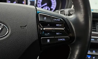 Hyundai Grandeur 2019, 126027 км, за 8919.72 USD - фото 19