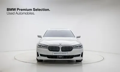 BMW 5-Series 2022, 47700 км, за 21662.07 USD