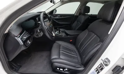 BMW 5-Series 2022, 47700 км, за 21498.38 USD - фото 11