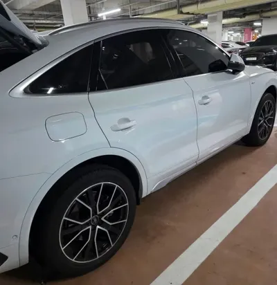 Audi Q5 2023, 12290 км, за 32755.68 USD