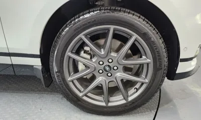 Land Rover Range Rover Velar 2025, 5331 км, за 57211.87 USD