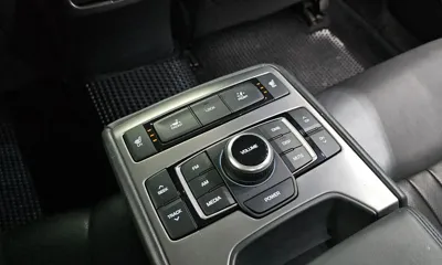 Hyundai Genesis 2014, 219976 км, за 4260.21 USD - фото 19