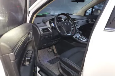 Geely Auto Emgrand GS 2016, 81800 км, за 3494 USD - фото 16