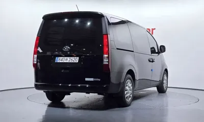 Hyundai Staria 2024, 42617 км, за 16286.65 USD