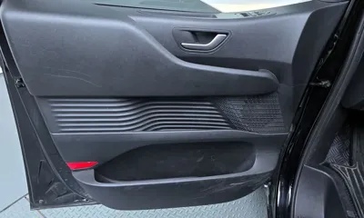 Hyundai Staria 2024, 42617 км, за 16263.35 USD - фото 24