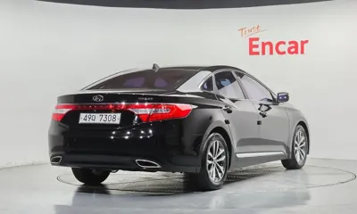 Hyundai Grandeur 2012, 49138 км, за 3581.43 USD