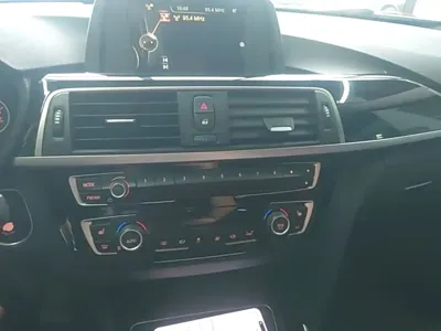 BMW 3 Series 2017, 86500 км, за 10108.69 USD - фото 13