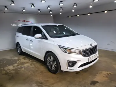 Kia Canival 2019, 70000 км, за 8060.84 USD