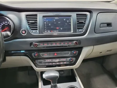Kia Canival 2019, 70000 км, за 8060.84 USD - фото 11