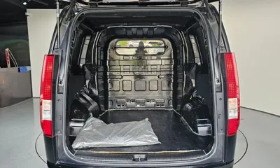 Hyundai Staria 2023, 43408 км, за 16604.8 USD - фото 20