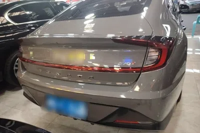 Hyundai Sonata 2020, 125600 км, за 11633 USD