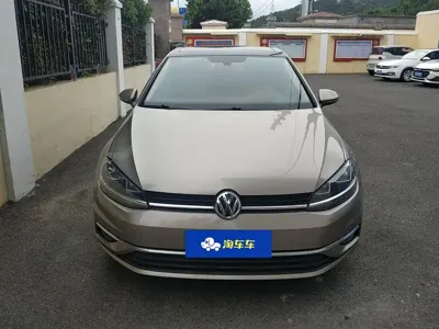 Volkswagen Golf 2019, 29400 км, за 8251.18 USD