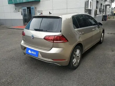 Volkswagen Golf 2019, 29400 км, за 8251.18 USD
