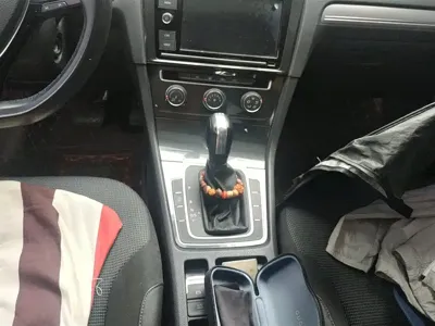 Volkswagen Golf 2019, 29400 км, за 8251.18 USD - фото 16