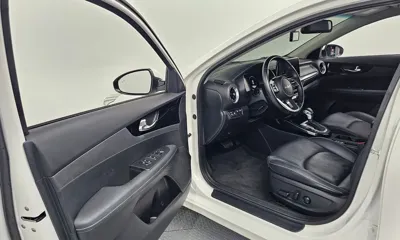 Kia K3 2022, 61865 км, за 11473.7 USD - фото 10