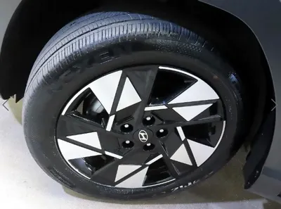 Hyundai Kona 2025, 9940 км, за 17583.07 USD - фото 20