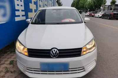 Volkswagen Jetta 2015, 104400 км, за 5131 USD - фото 2