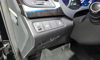 Hyundai Grandeur 2015, 165130 км, за 4466.63 USD - фото 16