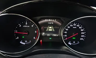 Kia Canival 2016, 178881 км, за 8385.88 USD - фото 8