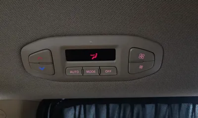 Kia Canival 2016, 178881 км, за 8385.88 USD - фото 20