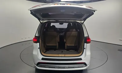 Kia Canival 2016, 178881 км, за 8385.88 USD - фото 30