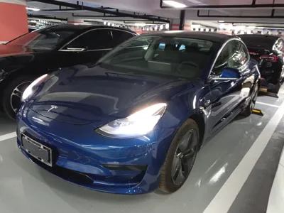 Tesla Model 3 · 2019 год