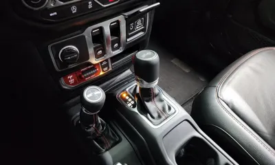 Jeep Wrangler 2023, 10770 км, за 34813.44 USD - фото 9