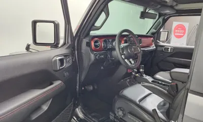 Jeep Wrangler 2023, 10770 км, за 34813.44 USD - фото 10