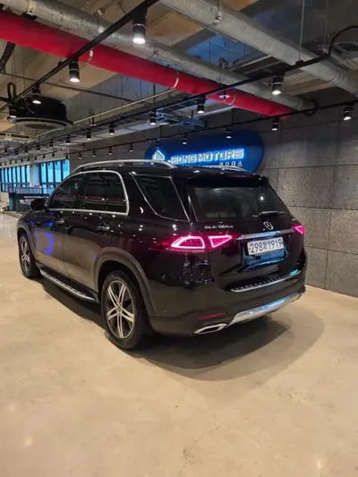 Mercedes-Benz GLE-Class 2019, 130000 км, за 29539.19 USD