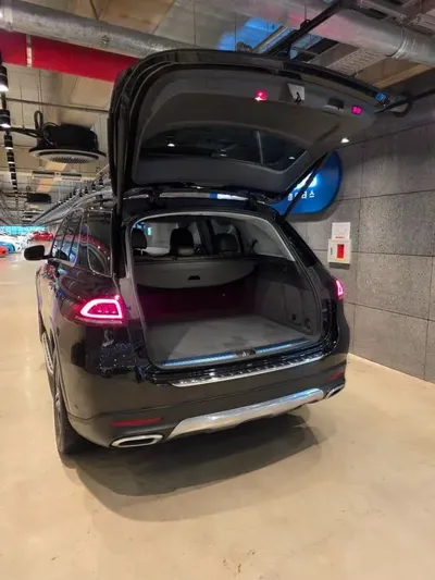 Mercedes-Benz GLE-Class 2019, 130000 км, за 29539.19 USD