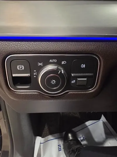 Mercedes-Benz GLE-Class 2019, 130000 км, за 29539.19 USD - фото 12