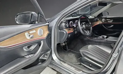 Mercedes-Benz E-Class 2019, 77663 км, за 17657.87 USD - фото 10