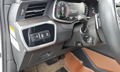 Audi A6 2023, 55462 км, за 27915.32 USD - фото 29