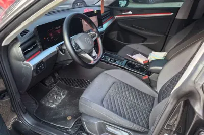 Volkswagen Lamando 2024, 50500 км, за 13873 USD