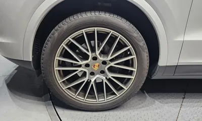 Porsche Cayenne 2023, 31587 км, за 73436.65 USD
