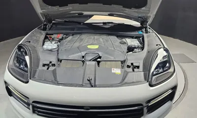Porsche Cayenne 2023, 31587 км, за 73436.65 USD - фото 6