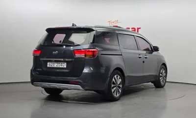 Kia Canival 2015, 170380 км, за 3997.64 USD