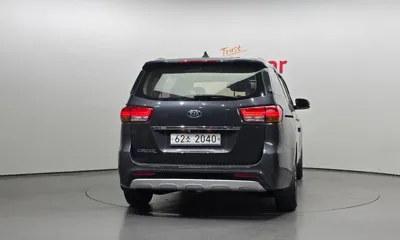 Kia Canival 2015, 170380 км, за 3997.64 USD