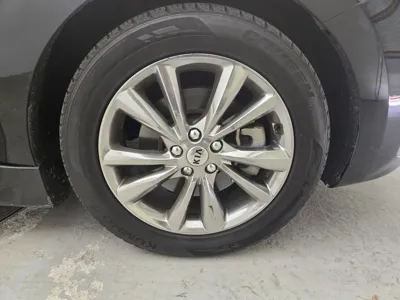 Kia Canival 2020, 190000 км, за 11093.61 USD