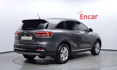 Kia Sorento 2015, 129679 км, за 6371.52 USD