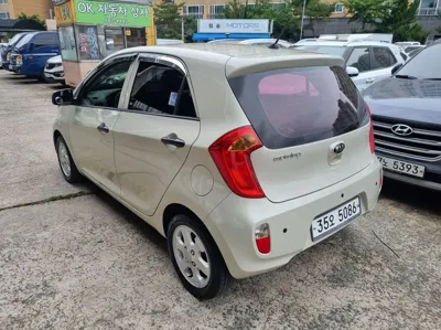 Kia Morning 2015, 138950 км, за 1947.88 USD