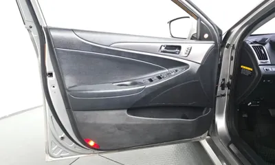 Hyundai Sonata 2014, 109638 км, за 4228.47 USD - фото 24