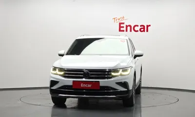 Volkswagen Tiguan 2022, 124709 км, за 23028.9 USD