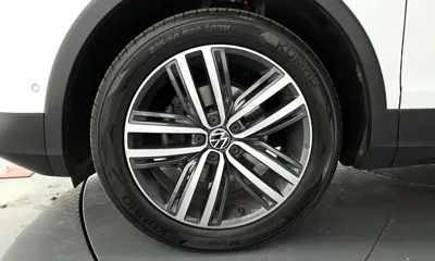 Volkswagen Tiguan 2022, 124709 км, за 23028.9 USD