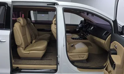 Kia Canival 2019, 132119 км, за 8526.98 USD - фото 11