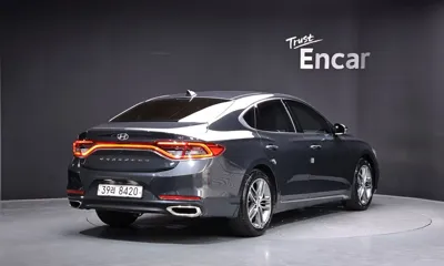 Hyundai Grandeur 2018, 29080 км, за 12034.88 USD